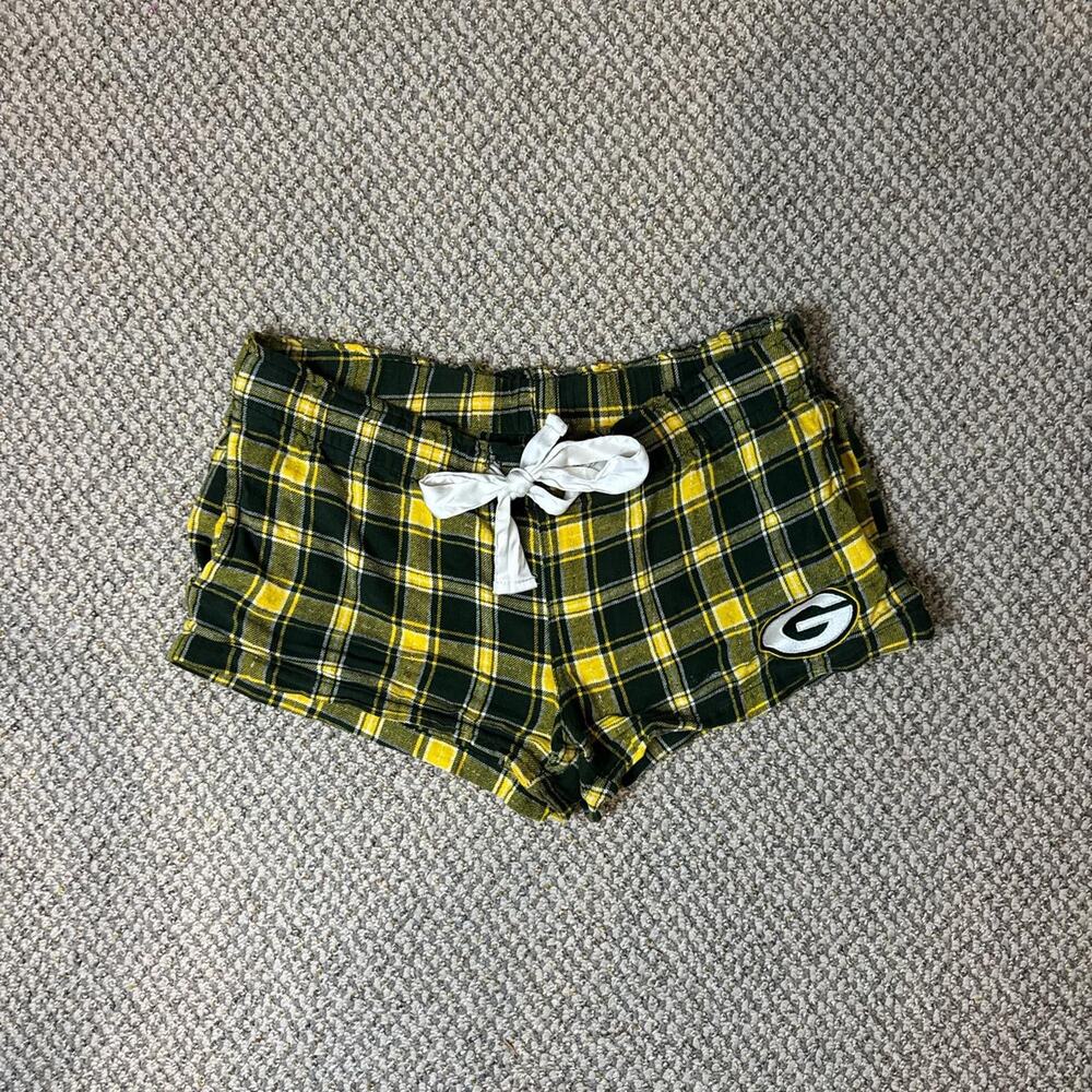 Cute vintage y2k low rise Green Bay packers micro plaid shorts